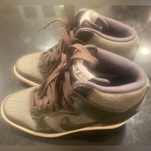 Like New Nike Dunk Sky Hi Essential Size 6